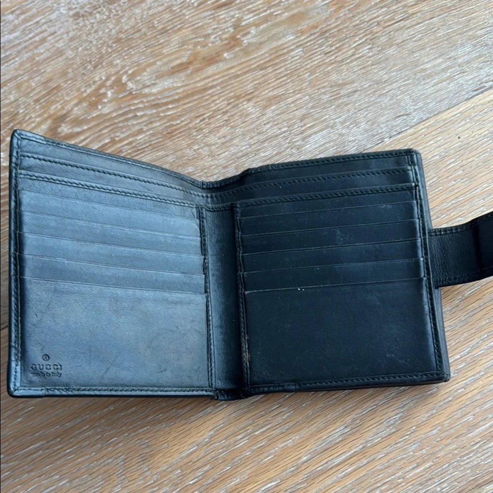 Gucci Black and Tan Wallet - Picture 3 of 7